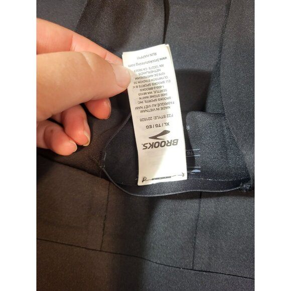 Brooks Womans XL Black Run Within Crop Tank - Picture 3 of 4